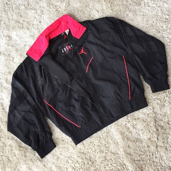 nike infrared windbreaker